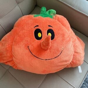 Vintage pumpkin pillow